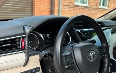 Toyota Camry, 2018 год, 3 460 000 рублей, 15 фотография