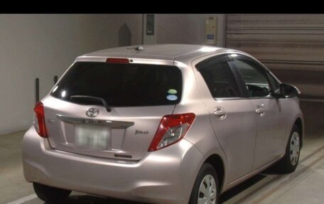Toyota Vitz, 2012 год, 835 000 рублей, 7 фотография