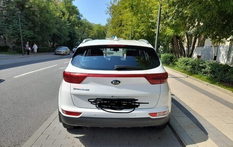 KIA Sportage IV рестайлинг, 2018 год, 2 400 000 рублей, 1 фотография