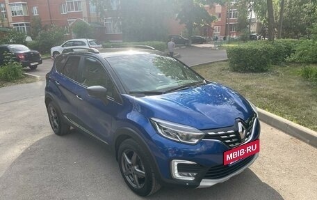 Renault Kaptur I рестайлинг, 2020 год, 1 940 000 рублей, 3 фотография