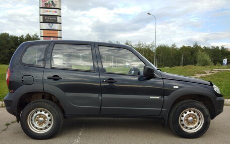 Chevrolet Niva I рестайлинг, 2013 год, 533 000 рублей, 3 фотография