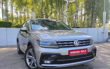 Volkswagen Tiguan II, 2019 год, 3 300 000 рублей, 1 фотография