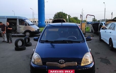 Toyota Yaris I рестайлинг, 2002 год, 480 000 рублей, 2 фотография