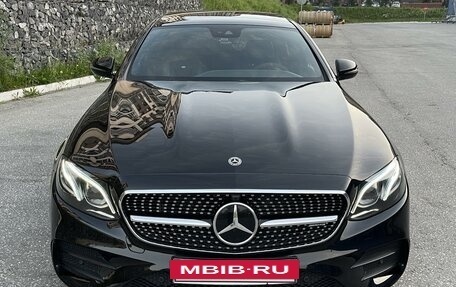 Mercedes-Benz E-Класс, 2016 год, 4 500 000 рублей, 10 фотография