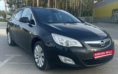 Opel Astra J, 2011 год, 714 000 рублей, 3 фотография