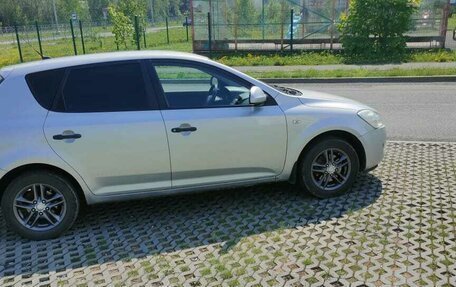 KIA cee'd I рестайлинг, 2007 год, 535 000 рублей, 2 фотография