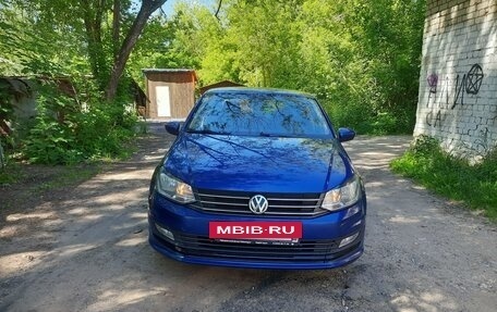 Volkswagen Polo VI (EU Market), 2018 год, 1 415 000 рублей, 2 фотография