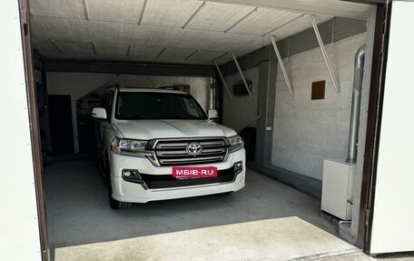 Toyota Land Cruiser 200, 2016 год, 5 750 000 рублей, 6 фотография