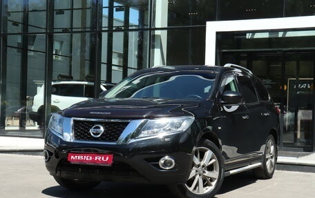 Nissan Pathfinder, 2015 год, 1 728 000 рублей, 1 фотография