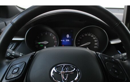 Toyota C-HR I рестайлинг, 2019 год, 2 498 000 рублей, 17 фотография