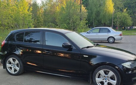 BMW 1 серия, 2010 год, 880 000 рублей, 2 фотография