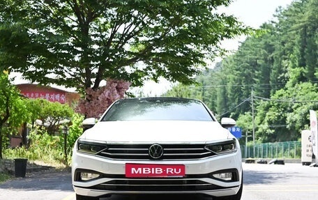 Volkswagen Passat B8 рестайлинг, 2021 год, 3 278 000 рублей, 1 фотография