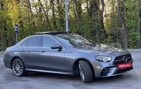 Mercedes-Benz E-Класс, 2020 год, 6 500 000 рублей, 3 фотография