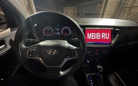 Hyundai Solaris II рестайлинг, 2019 год, 1 650 000 рублей, 7 фотография