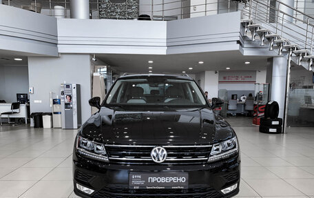 Volkswagen Tiguan II, 2017 год, 2 850 000 рублей, 2 фотография