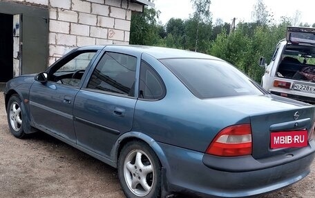 Opel Vectra B рестайлинг, 1998 год, 90 000 рублей, 10 фотография