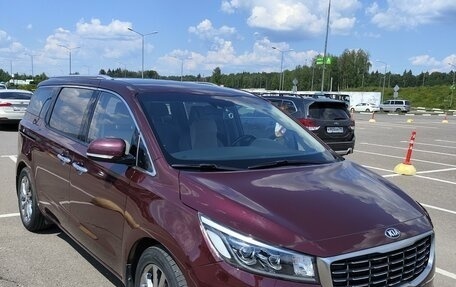 KIA Carnival III, 2019 год, 3 250 000 рублей, 2 фотография