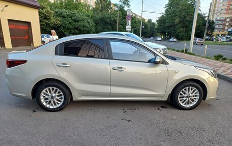 KIA Rio IV, 2019 год, 1 780 000 рублей, 3 фотография