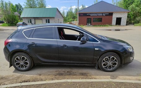 Opel Astra J, 2012 год, 750 000 рублей, 3 фотография