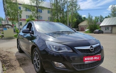 Opel Astra J, 2012 год, 750 000 рублей, 2 фотография