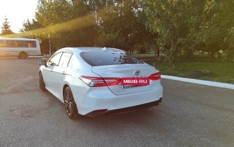 Toyota Camry, 2018 год, 3 200 000 рублей, 3 фотография