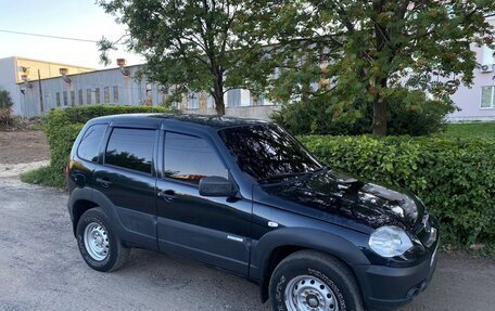 Chevrolet Niva I рестайлинг, 2013 год, 650 000 рублей, 4 фотография