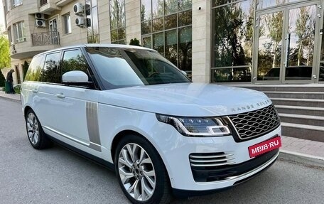 Land Rover Range Rover IV рестайлинг, 2018 год, 8 500 000 рублей, 4 фотография
