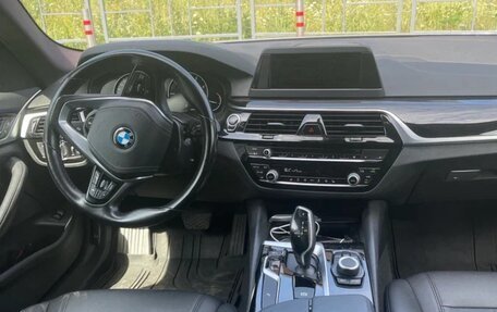 BMW 5 серия, 2019 год, 3 100 000 рублей, 12 фотография