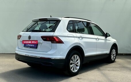 Volkswagen Tiguan II, 2020 год, 2 580 000 рублей, 5 фотография