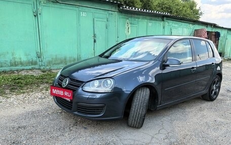 Volkswagen Golf V, 2008 год, 630 000 рублей, 2 фотография