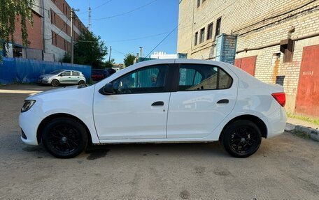 Renault Logan II, 2017 год, 525 000 рублей, 4 фотография