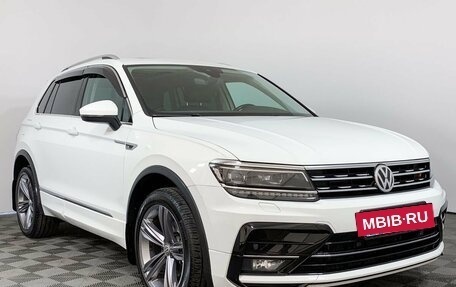 Volkswagen Tiguan II, 2019 год, 2 899 000 рублей, 3 фотография