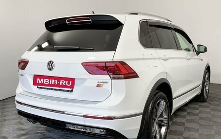 Volkswagen Tiguan II, 2019 год, 2 899 000 рублей, 7 фотография