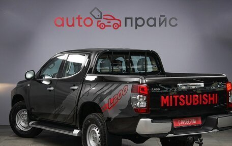 Mitsubishi L200 IV рестайлинг, 2022 год, 3 000 000 рублей, 5 фотография