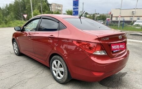 Hyundai Solaris II рестайлинг, 2011 год, 1 030 000 рублей, 7 фотография