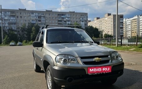 Chevrolet Niva I рестайлинг, 2012 год, 510 000 рублей, 3 фотография