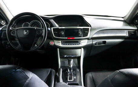 Honda Accord IX рестайлинг, 2013 год, 1 700 000 рублей, 12 фотография