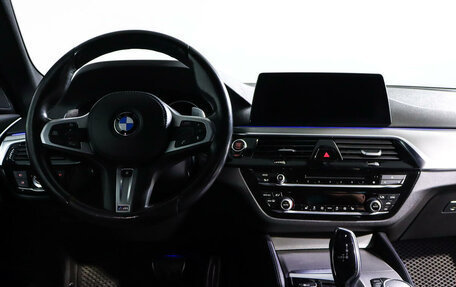 BMW 5 серия, 2017 год, 3 399 000 рублей, 12 фотография