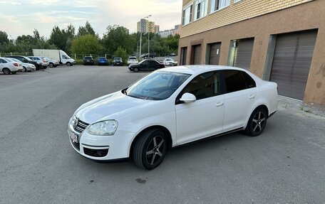 Volkswagen Jetta VI, 2008 год, 650 000 рублей, 3 фотография