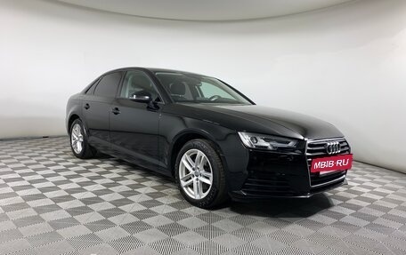 Audi A4, 2017 год, 2 300 000 рублей, 3 фотография
