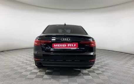 Audi A4, 2017 год, 2 300 000 рублей, 6 фотография