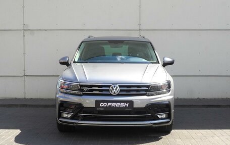 Volkswagen Tiguan II, 2018 год, 3 290 000 рублей, 3 фотография