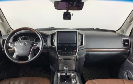 Toyota Land Cruiser 200, 2015 год, 6 148 000 рублей, 13 фотография