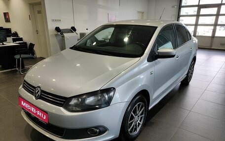 Volkswagen Polo VI (EU Market), 2013 год, 909 000 рублей, 1 фотография