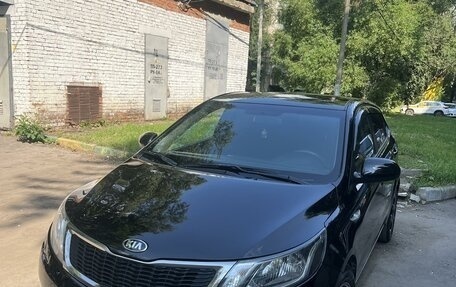 KIA Rio III рестайлинг, 2013 год, 980 000 рублей, 1 фотография