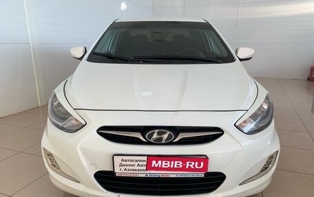 Hyundai Solaris II рестайлинг, 2013 год, 820 000 рублей, 2 фотография