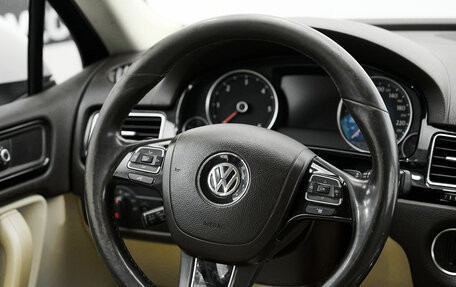Volkswagen Touareg III, 2011 год, 2 094 000 рублей, 14 фотография