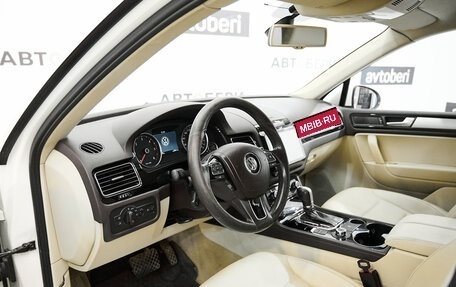 Volkswagen Touareg III, 2011 год, 2 094 000 рублей, 9 фотография