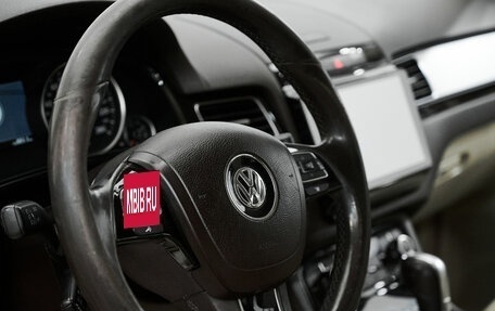 Volkswagen Touareg III, 2011 год, 2 094 000 рублей, 27 фотография
