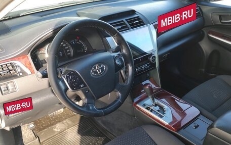 Toyota Camry, 2014 год, 1 800 000 рублей, 16 фотография